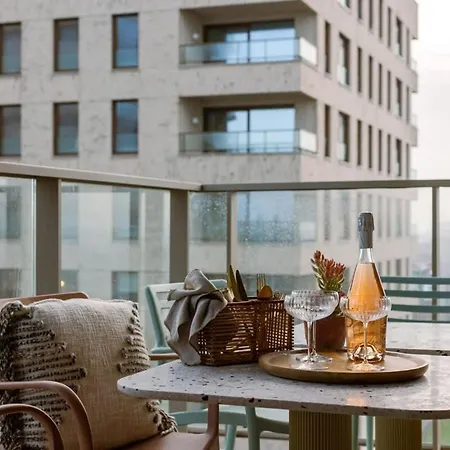 Stunning With Terrace And Parking Apartment *